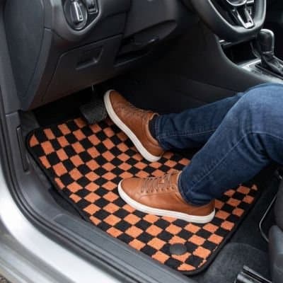 tapis-de-sol-pour-voiture-efficace