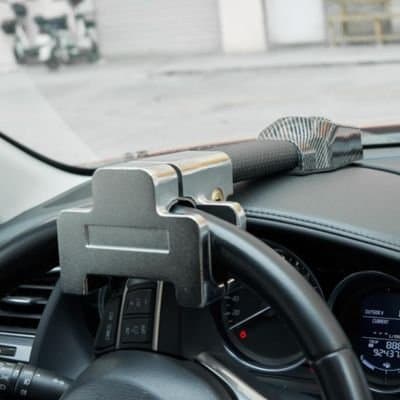 antivol-voiture-en-acier