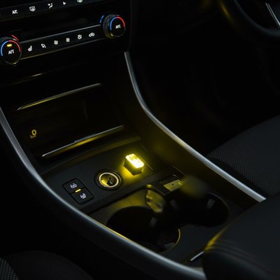 LED intérieur de voiture jaune