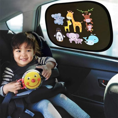 Pare-soleil bébé joue dans la voiture