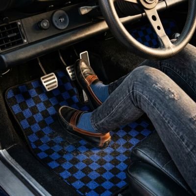 tapis-de-sol-pour-voiture-universel